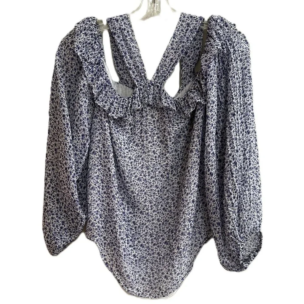 Anthropologie Caia blue and white blouse size 6 puff sleeve open shoulder